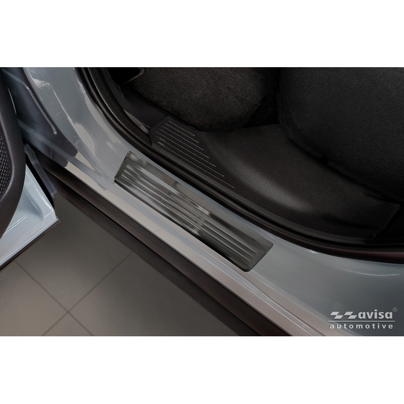 Avisa Zwart RVS Instaplijsten  Nissan Qashqai III 2021-2024 & Facelift 2024- - 'Lines' - 4-delig