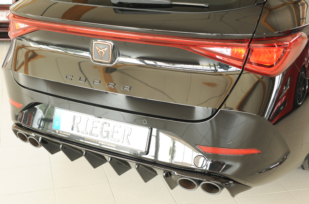 Achterdiffuser voor Cupra León (KL) (zonder trekhaak) glans zwart