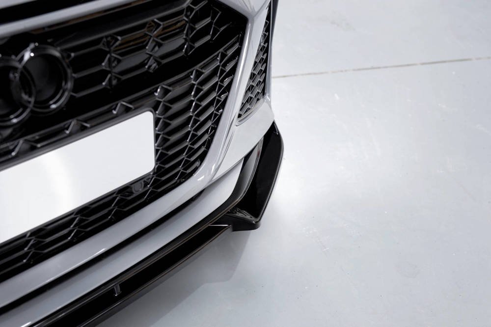 Voorspoiler V.1 Audi RS6 / RS7 C8 Maxton Glanzend Zwart