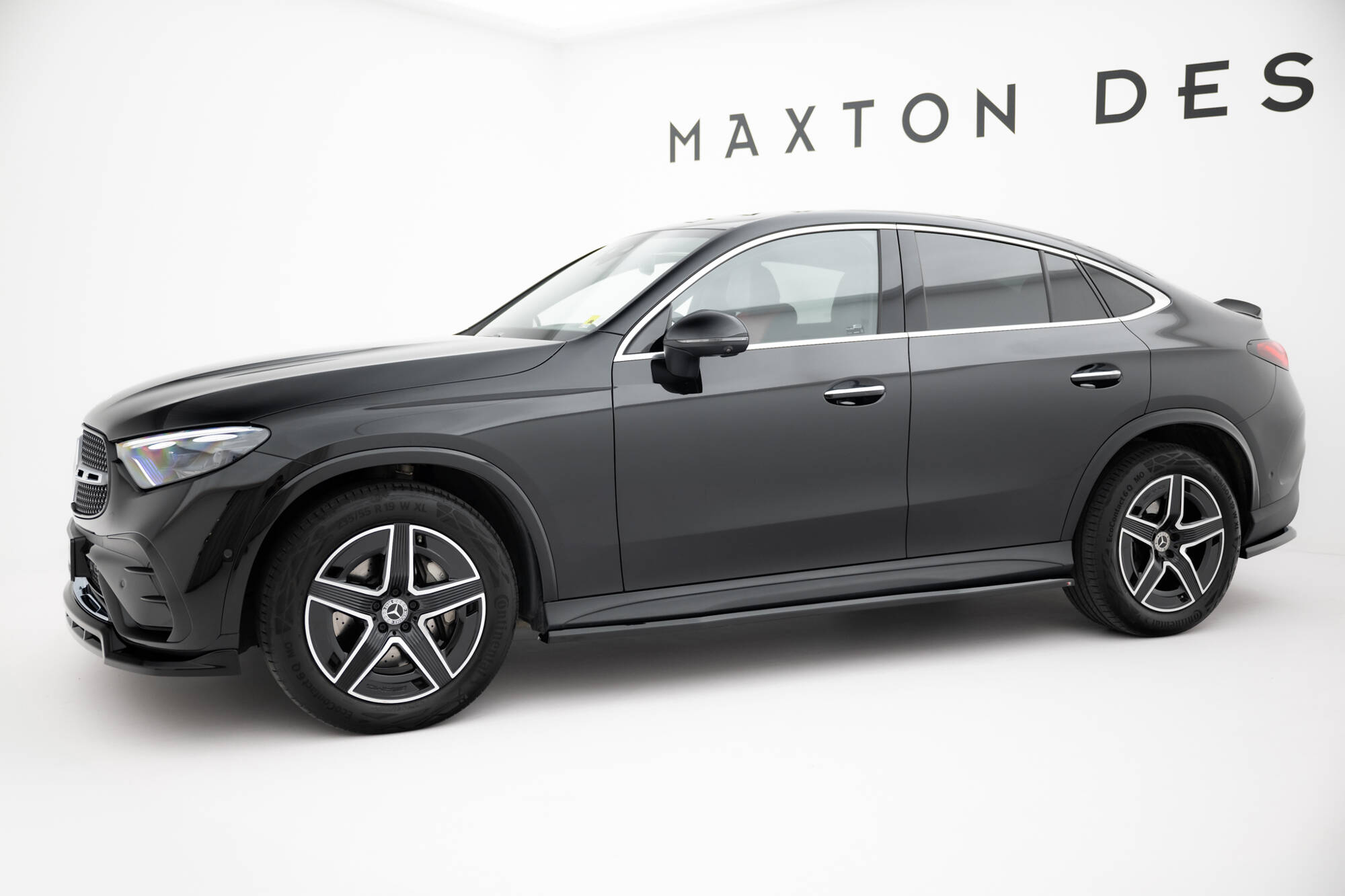 Bodykit Mercedes-Benz GLC Coupe AMG-Line C254 Maxton Glanzend zwart