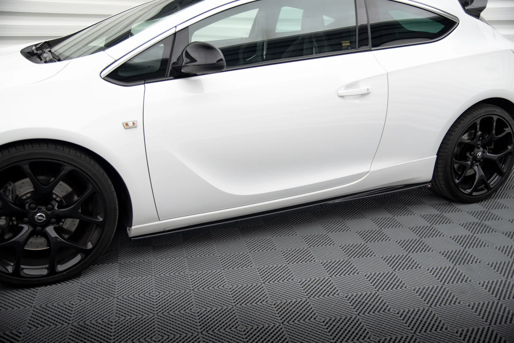 Zij Skirts Opel Astra OPC GTC J
