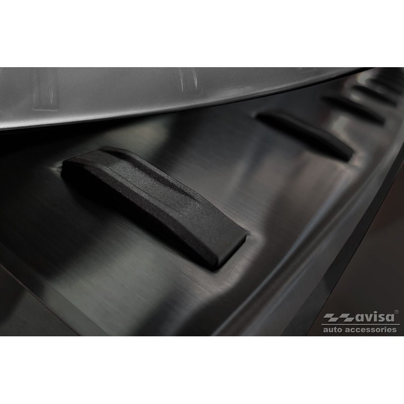 Zwart RVS Achterbumperprotector  Citroën Space Tourer & Jumpy 2016- / Peugeot Traveller & Expert 2016- / Toyota Proace Verso 2016- / Opel Vivaro & Zafira Life 2019- 'STRONG EDITION'