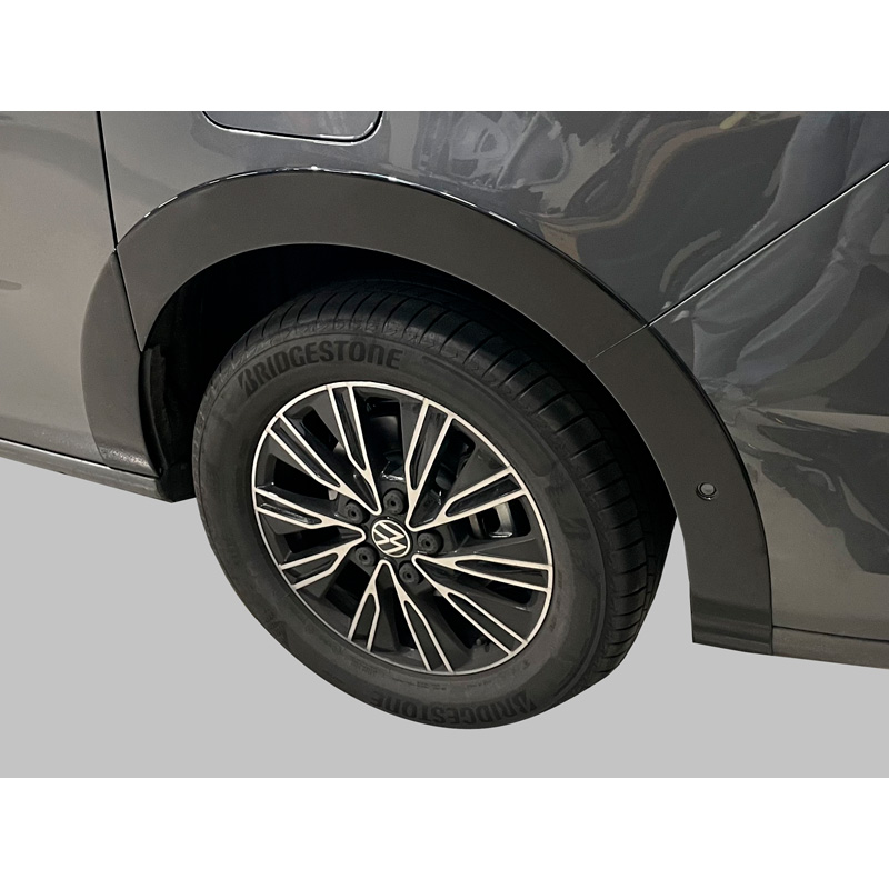 RGM Spatbordverbreders  Volkswagen T7 Multivan 2021- Lange wielbasis - Glanzend zwart (met Park Assist)