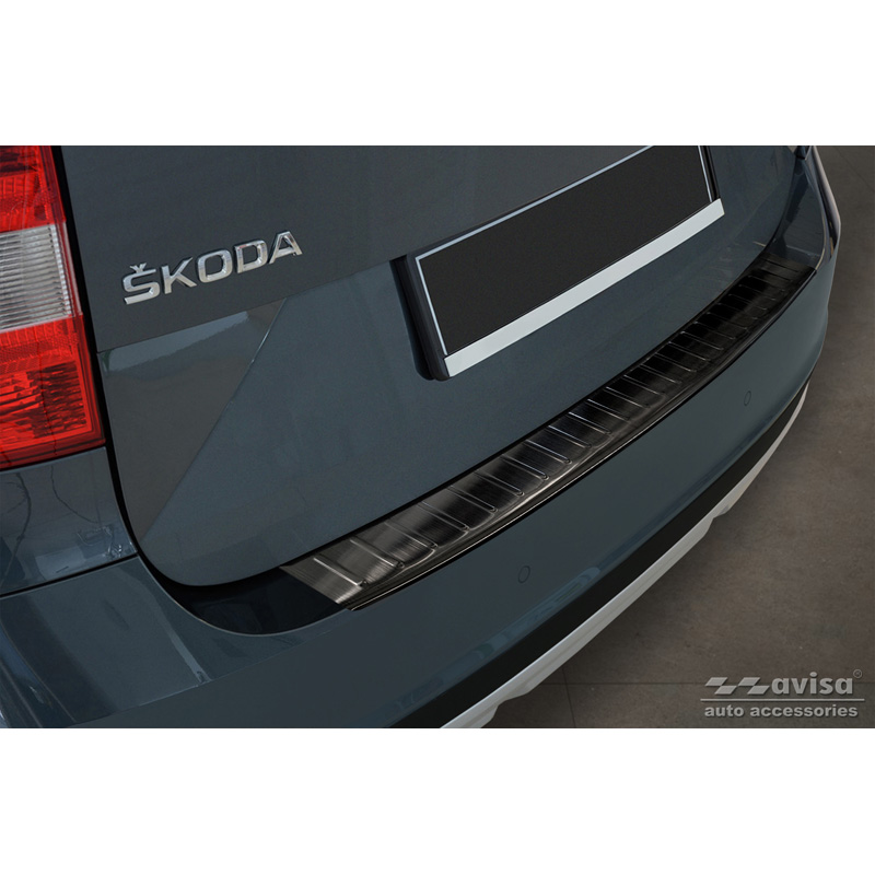 Zwart RVS Achterbumperprotector  Skoda Yeti 4x4 Outdoor version/Adventure 2013-2015 & Facelift 2015-2017 'Ribs'