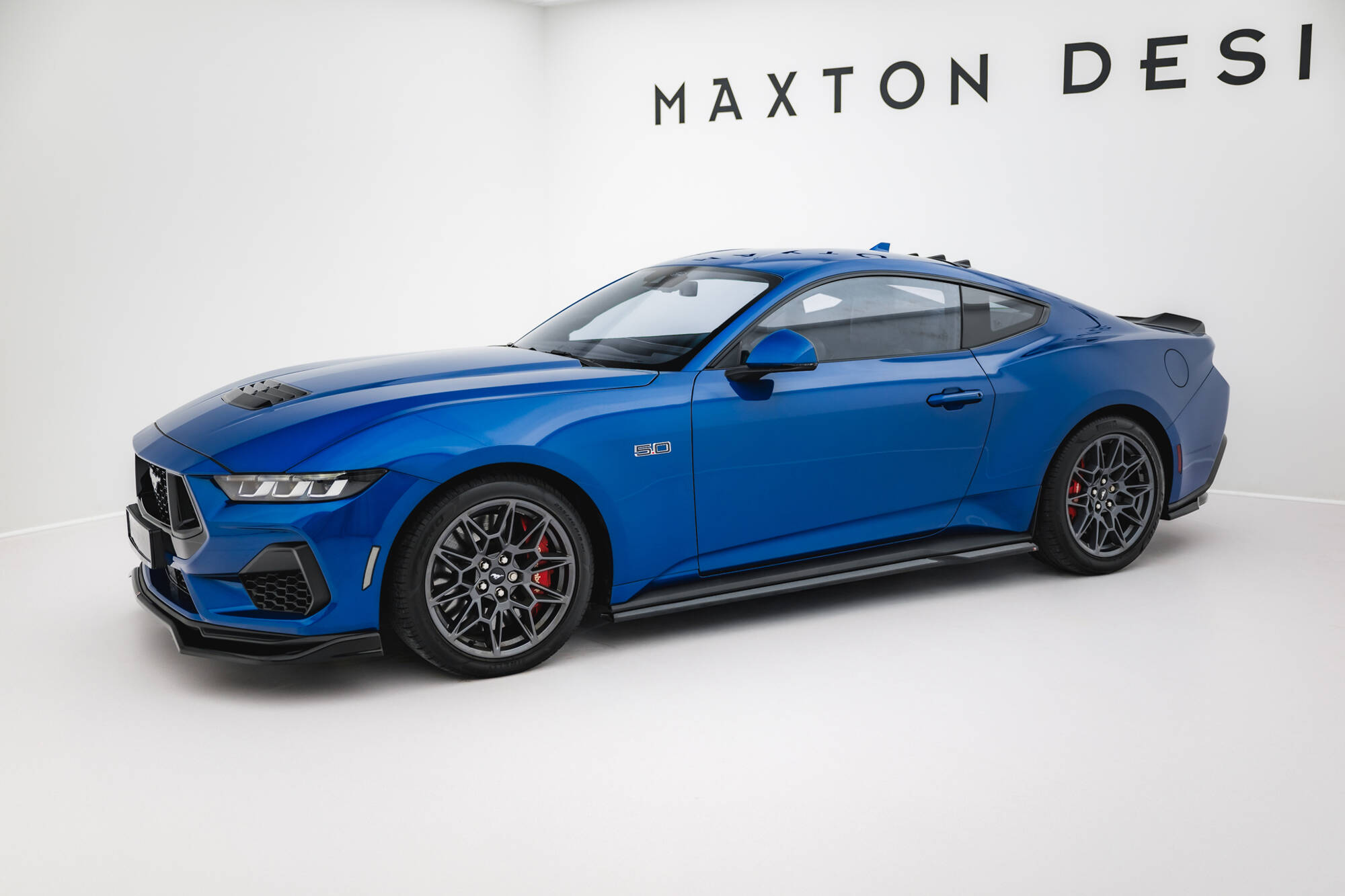 Street Pro Bodykit Ford Mustang GT MK7 Maxton Glanzend zwart