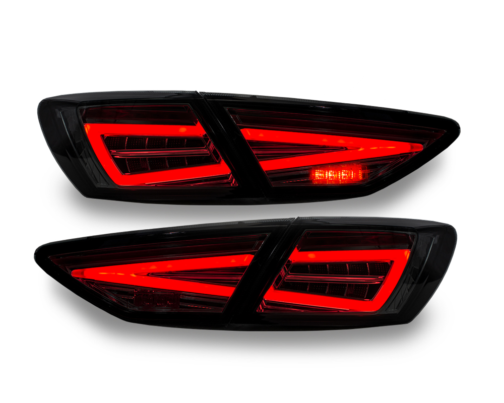 Achterlichten Seat Leon III 3 5F 12-20 zwart/smoke dynamisch voor halogeen