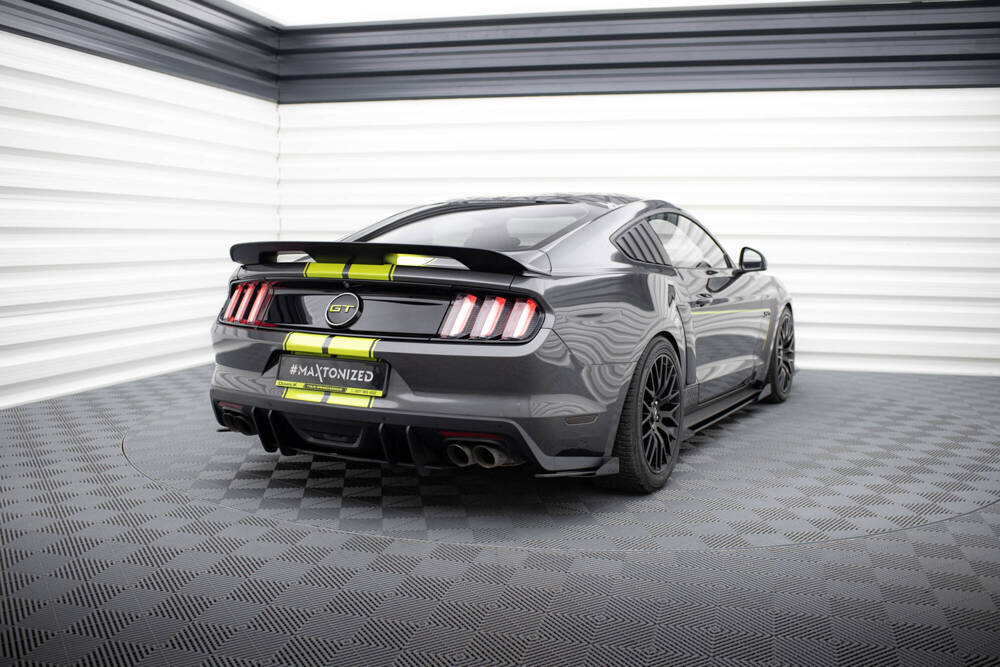 Diffusor Ford Mustang GT MK6 Zwart Street Pro