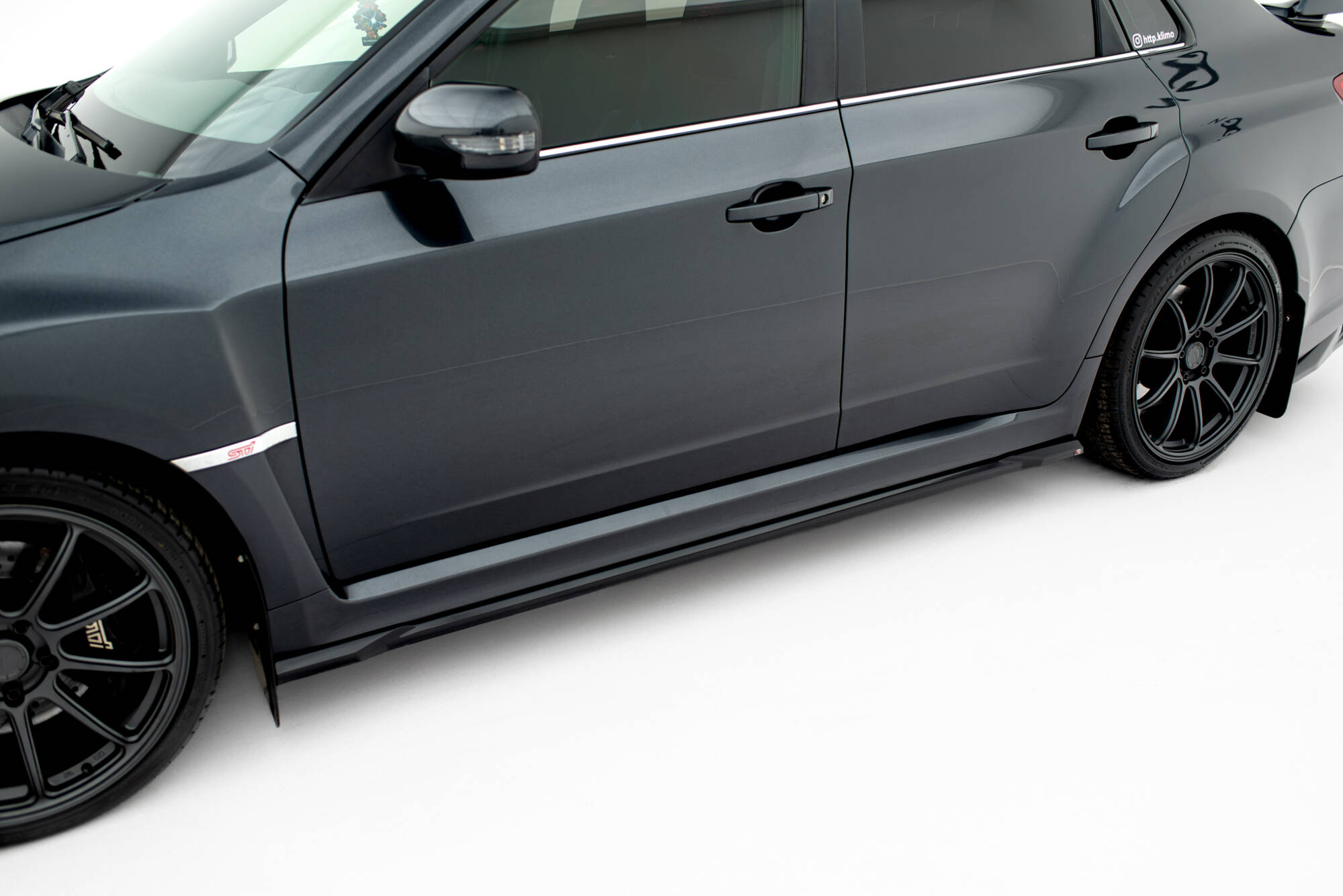 Zijskirts V.2 Subaru Impreza WRX STI MK3 Facelift Maxton Glanzend zwart