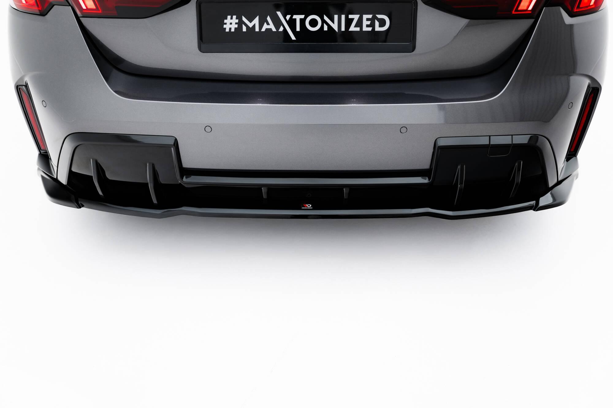 Bodykit V.3 BMW 1 M-Pack F70 Maxton Glanzend zwart