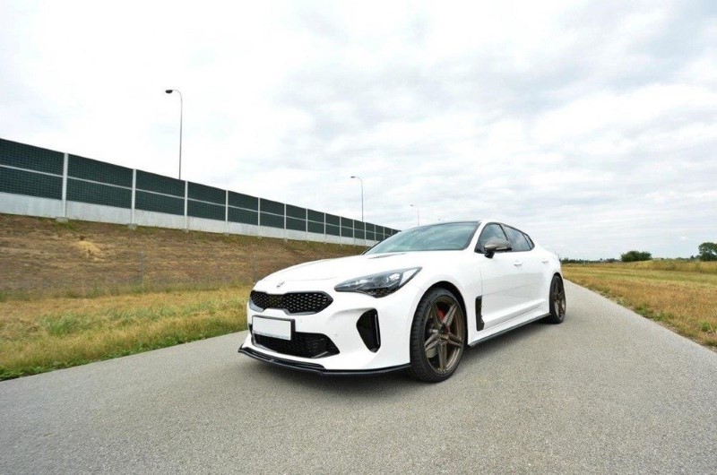 Voorspoiler KIA Stinger GT V.2 Glanzend Zwart