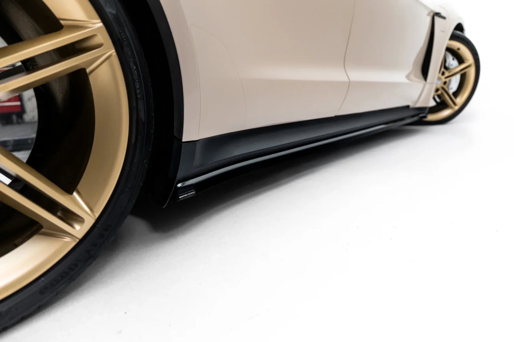 Zijskirts Porsche Taycan / 4 / 4S / GTS Mk1 Glans Zwart