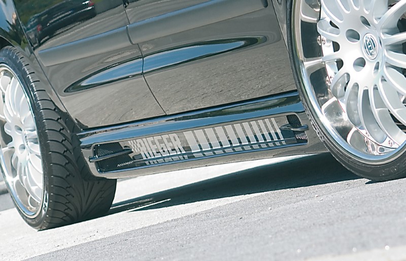 Zijskirts Ford Galaxy met 2 schacht en 2 uitsnedes Rieger
