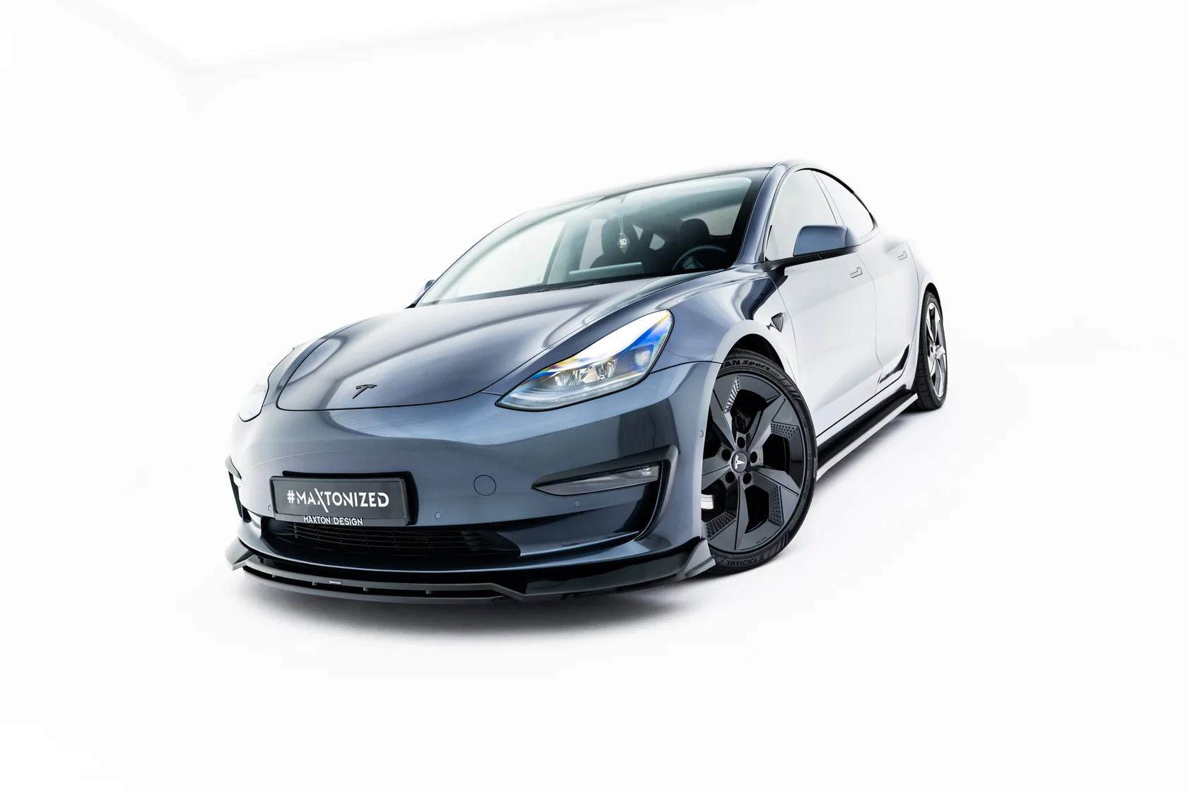 Bodykit Tesla Model 3 Maxton Glanzend zwart