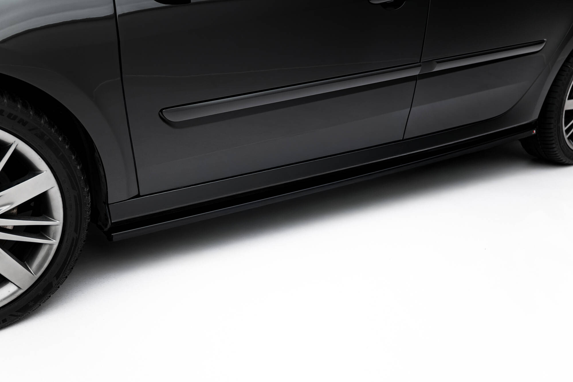 Bodykit – Renault Laguna Hatchback GT Mk3 (2008–2010)