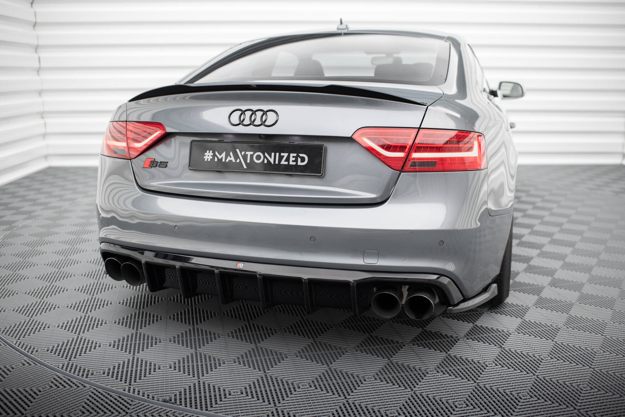 Bodykit Audi S5 Coupe 8T Facelift Maxton Glanzend zwart