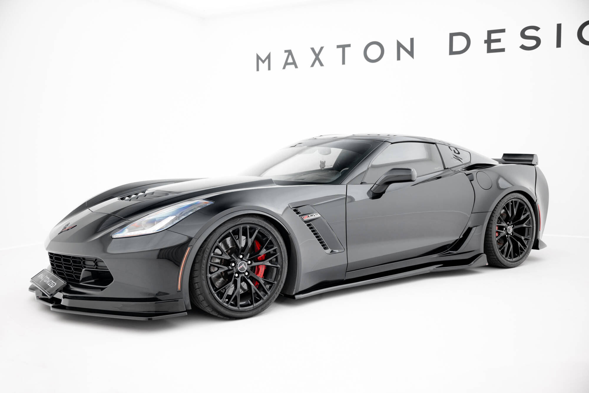 Bodykit Chevrolet Corvette Z06 C7 Maxton Glanzend zwart