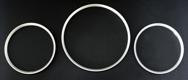 Aluminium (zilver) kunststof tellerringen Mercedes C-Klasse W202