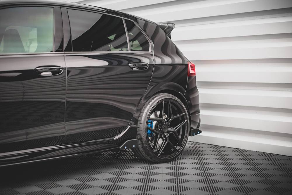 Zijskirts V.2 met Canards Volkswagen Golf 8 R Maxton Glans Zwart