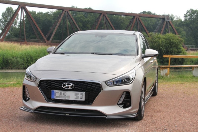 Voorspoiler Hyundai i30 MK3 Hatchback V.1 Glanzend Zwart