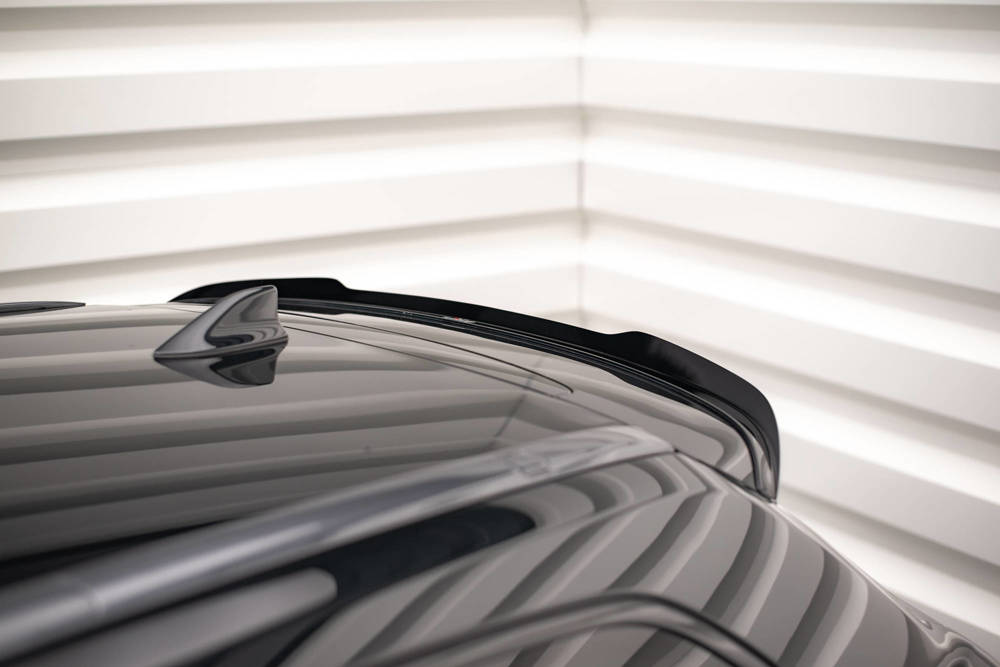 Spoiler toyota avensis MK3 Facelift glans zwart