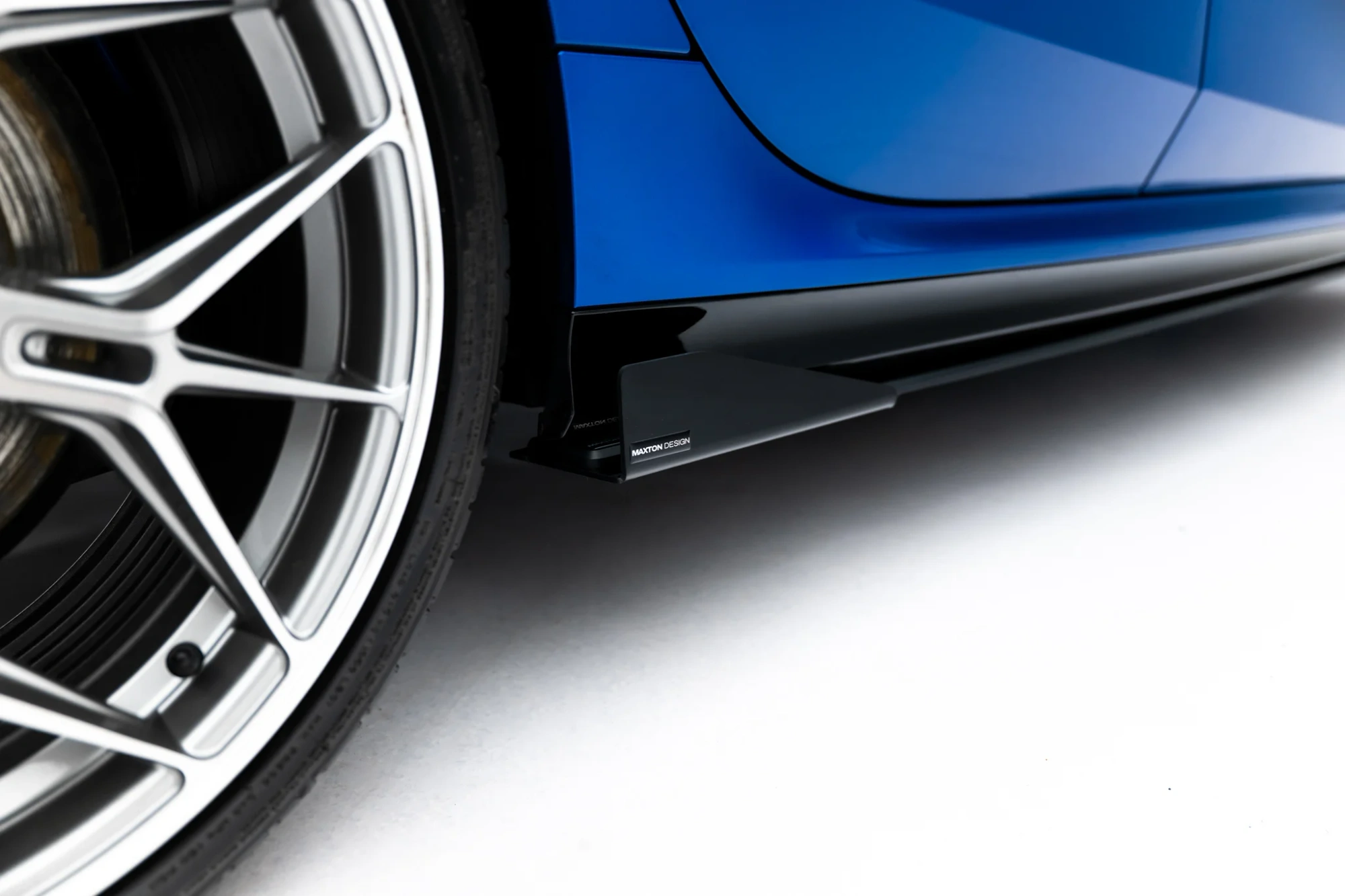 Street Pro Zijskirts + Flaps BMW M135i F70 /  BMW M235i F74 Maxton Glanzend zwart