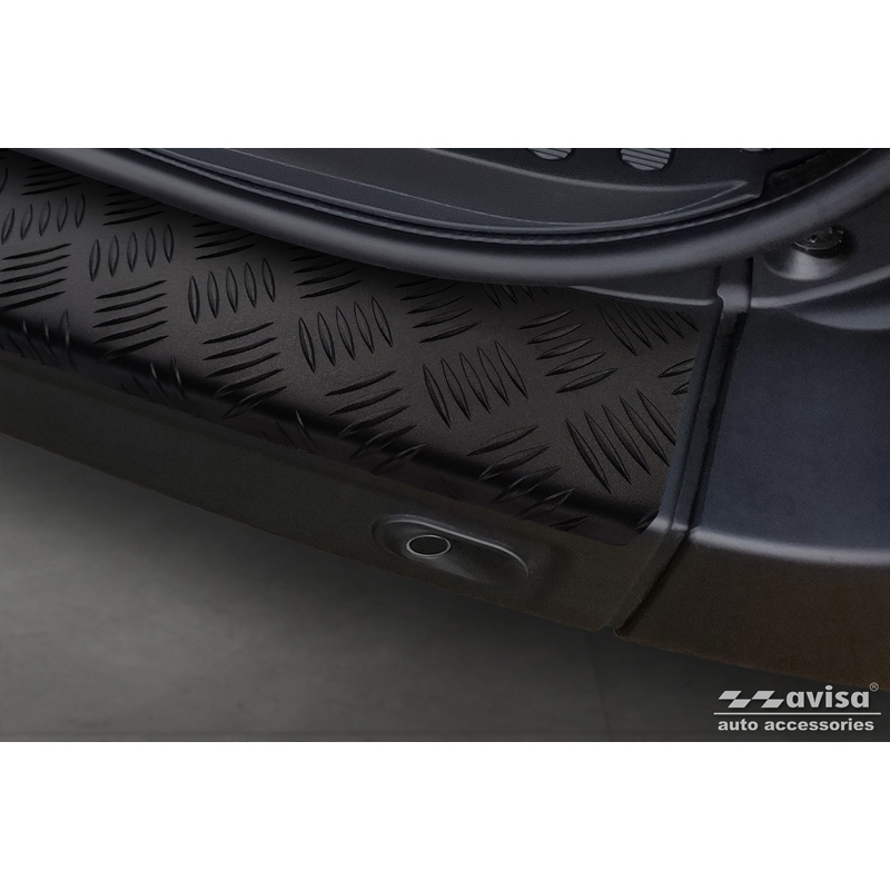 Matzwart Aluminium Achterbumperprotector  Opel Movano / Renault Master II / Nissan NV400 2010-2018 & 2018-2021 'Riffled Plate'