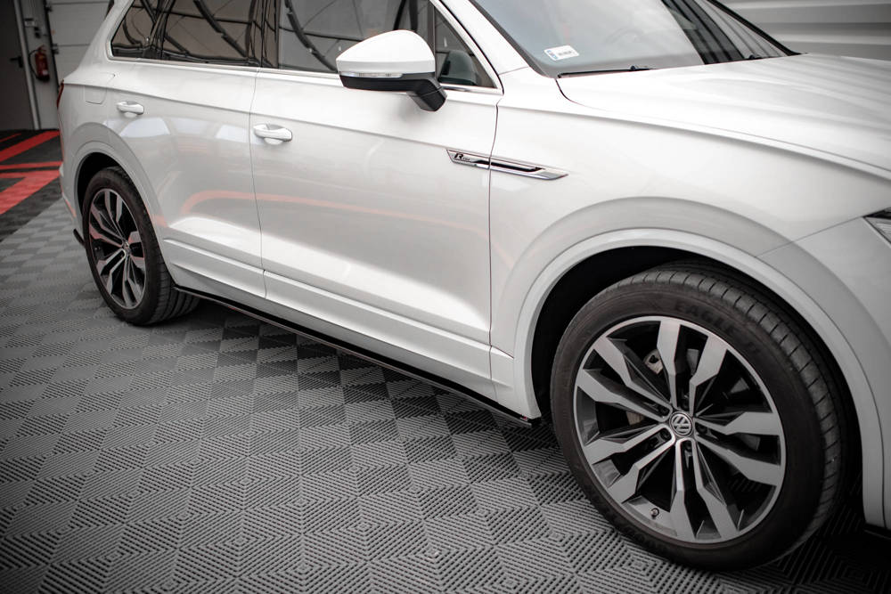 Zijskirts Volkswagen Touareg MK3 R-Line Maxton Glans Zwart
