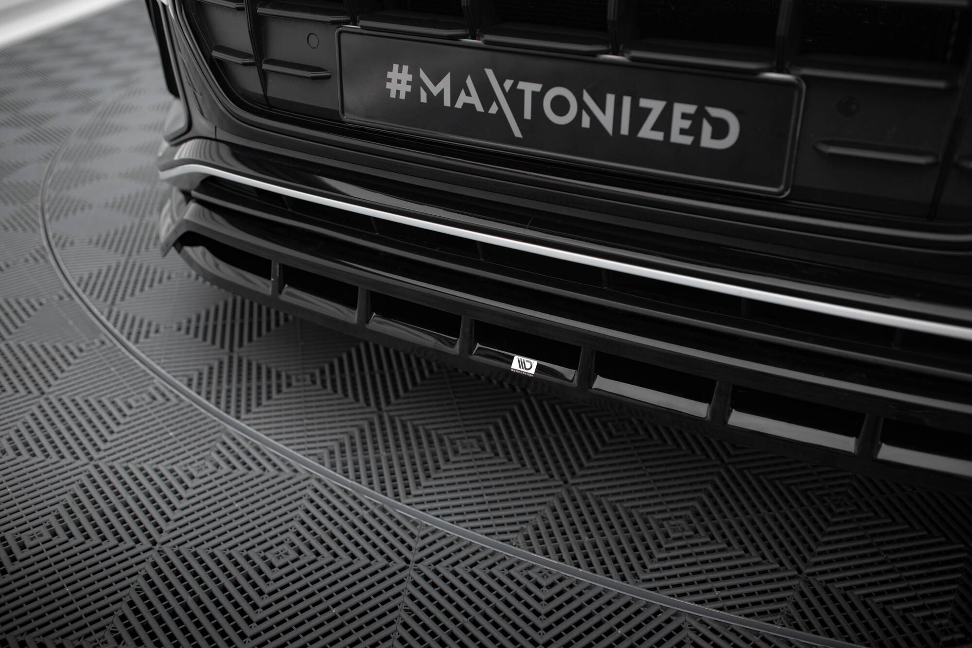 Bodykit V.2 Audi SQ8 MK1 Maxton Glanzend zwart