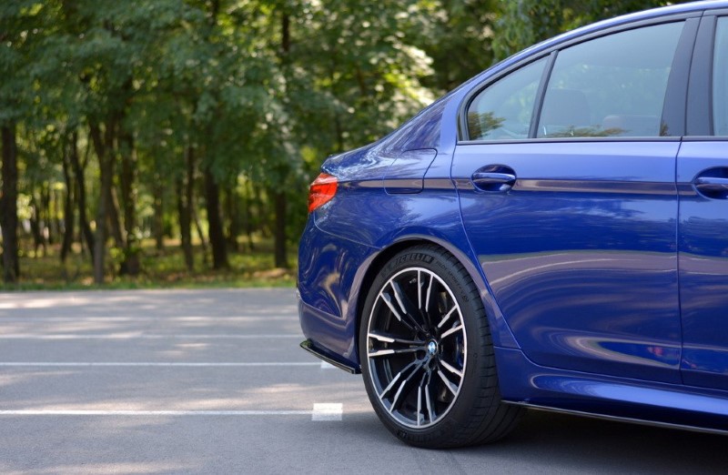 Achterzij Spoilers BMW M5 F90 Glanzend Zwart