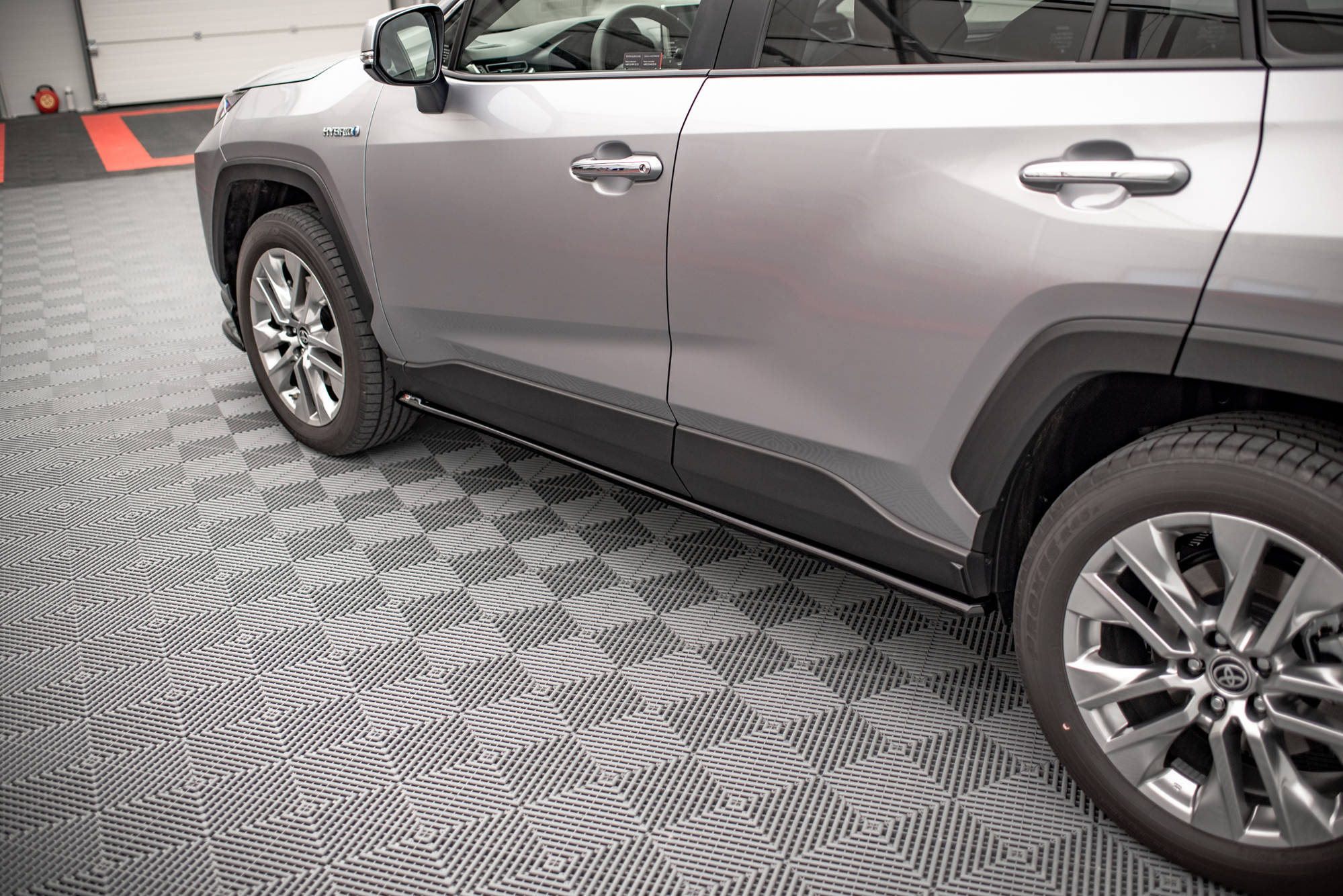 Bodykit Toyota RAV4 Mk5 (2019)