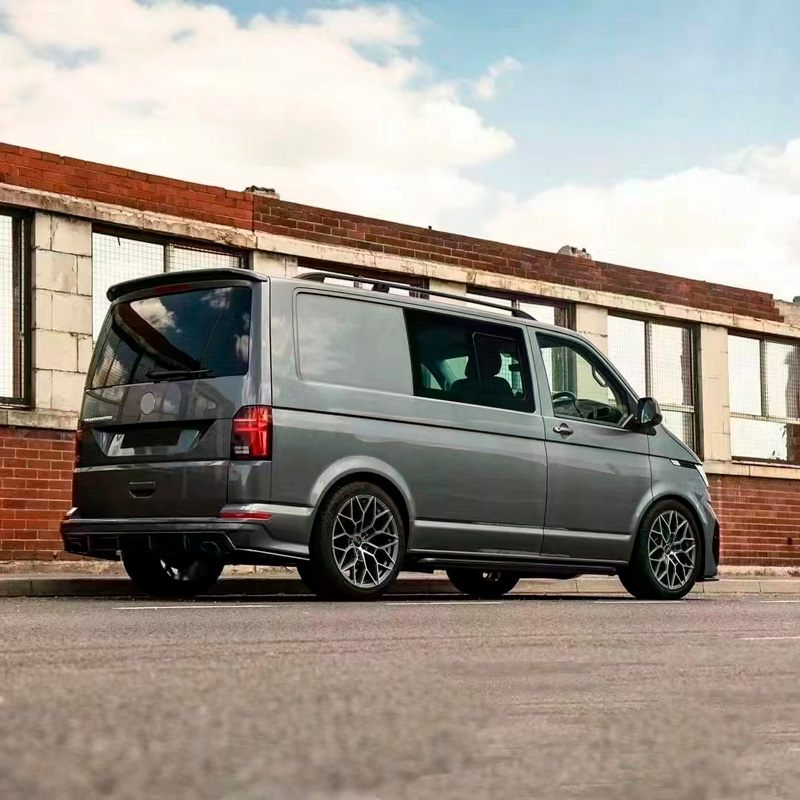 Complete ombouwset  Volkswagen Transporter T6.1 2020-2022 'Sport-Look' (PP)