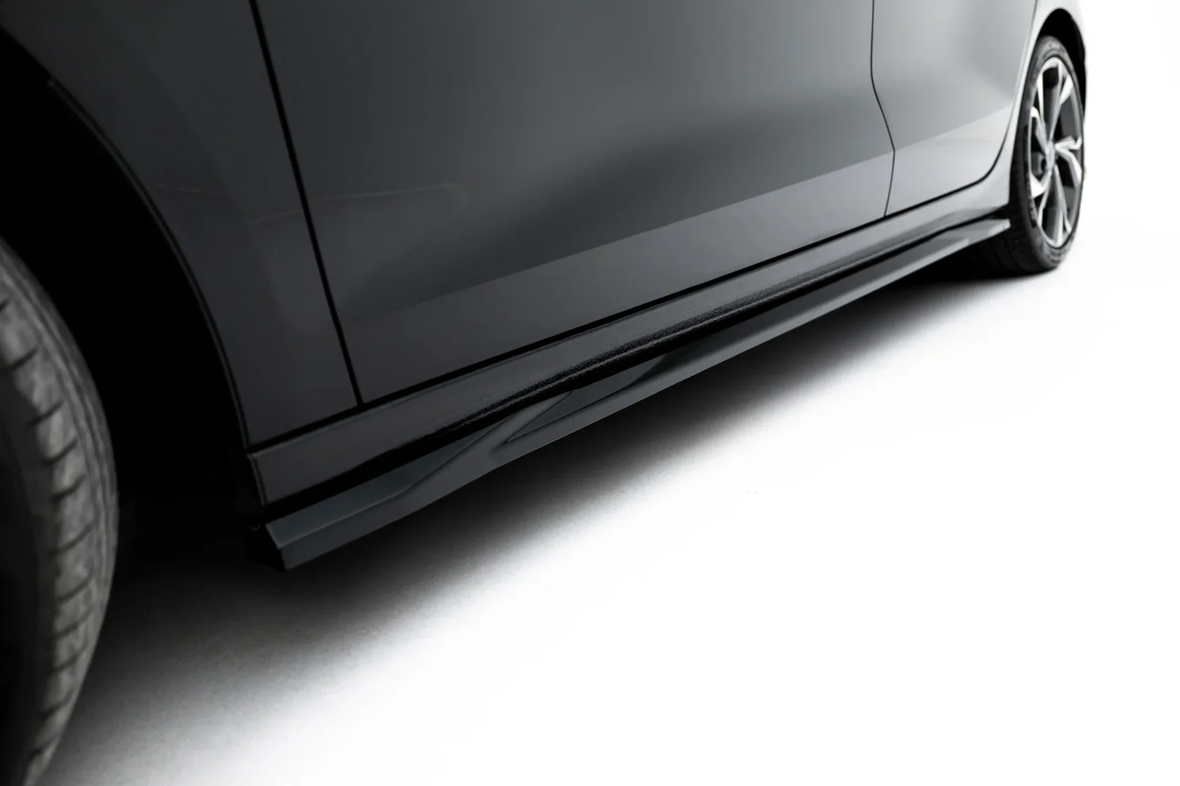 Zijskirt Audi A3 Sedan 8Y Facelift Maxton Glanzend zwart