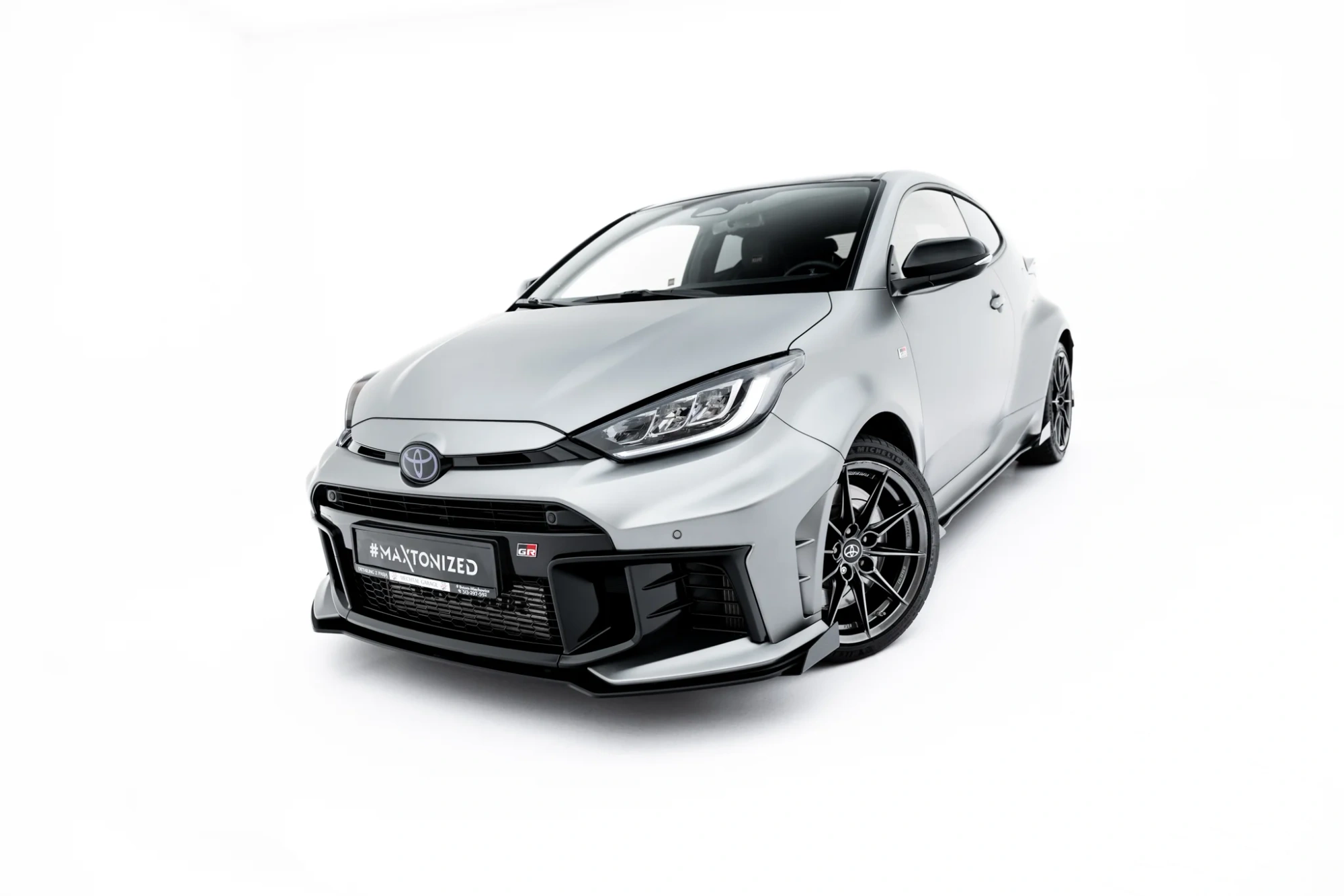 Voorspoiler Toyota GR Yaris Mk4 Facelift Maxton  Street Pro Front Splitter + Flaps