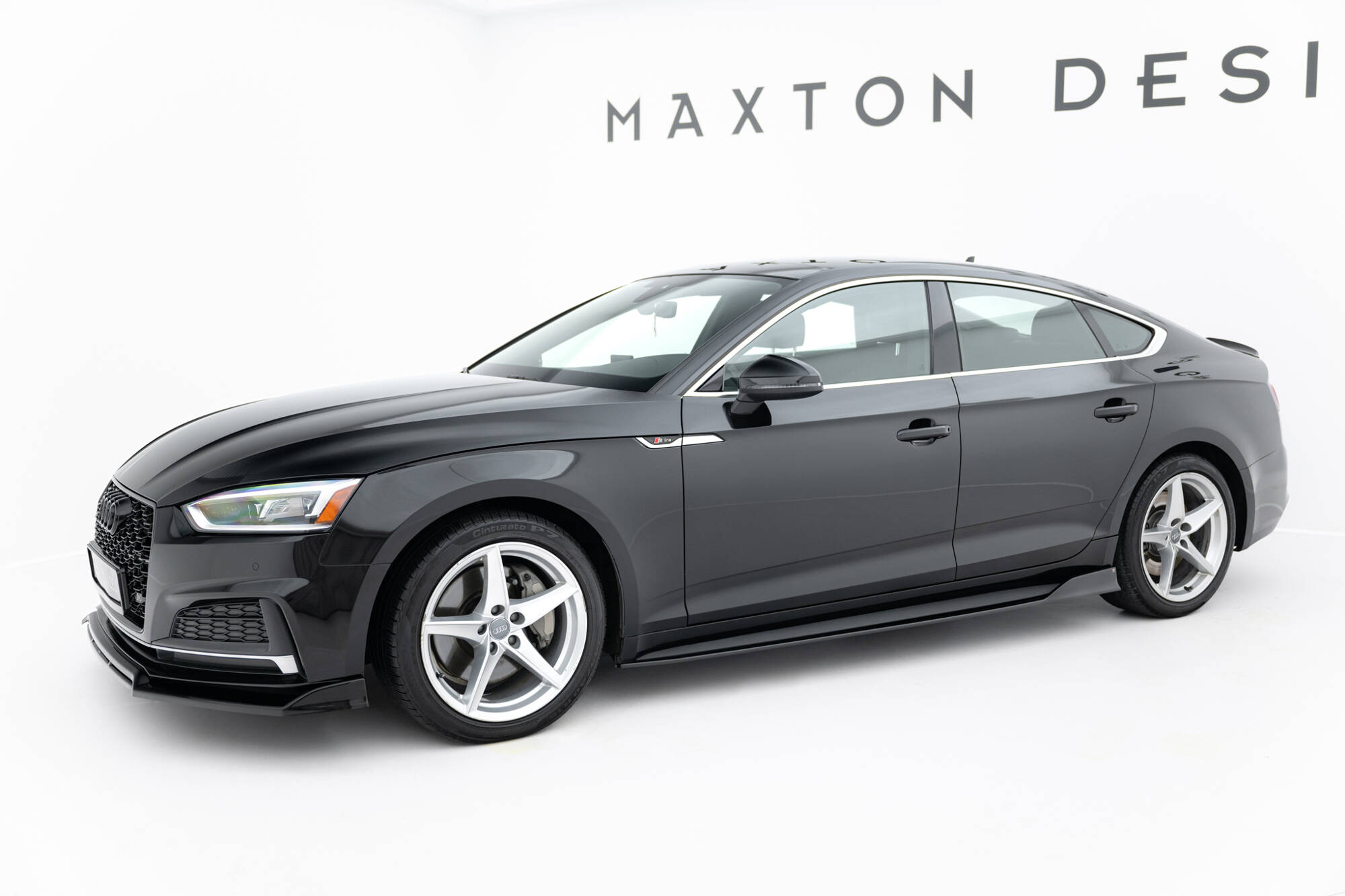 Zjiskirts Audi S5 / A5 S-Line Coupe / Sportback F5 Maxton Glanzend zwart